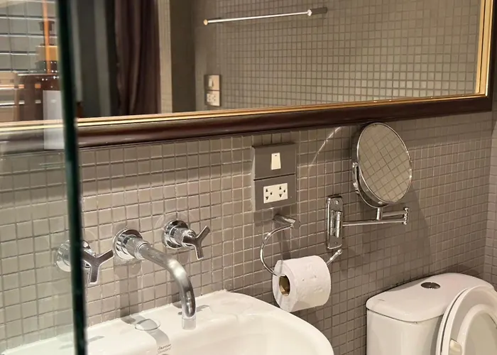 Wish Silom - วิชอินน์ สีลม Apartment